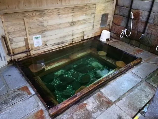 湯川内温泉「かじか荘」