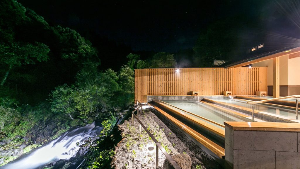 蓼科温泉「蓼科グランドホテル滝の湯」