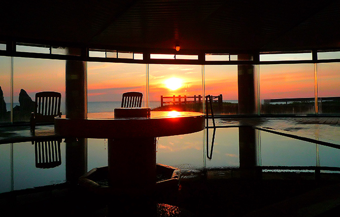 金ケ崎温泉「男鹿桜島リゾート HOTEL きららか」